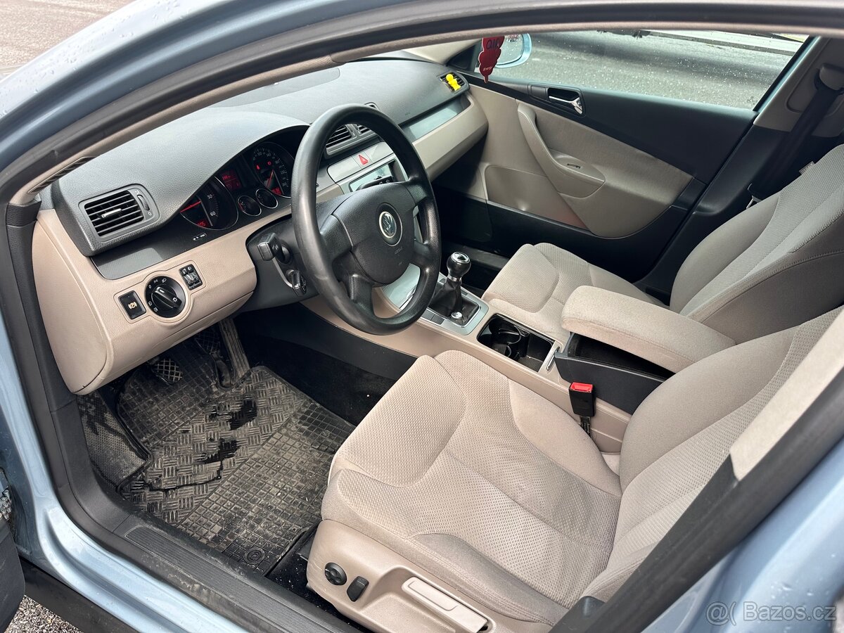 Volkswagen Passat 2.0TDi 103kW BKP - 9