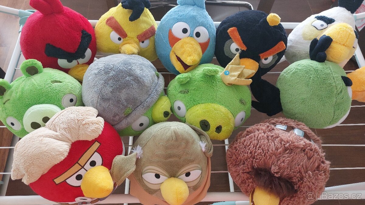 Plyšáci, Hatchimals, Krteček, Nici, Rákosníček, Angry, garáž - 9