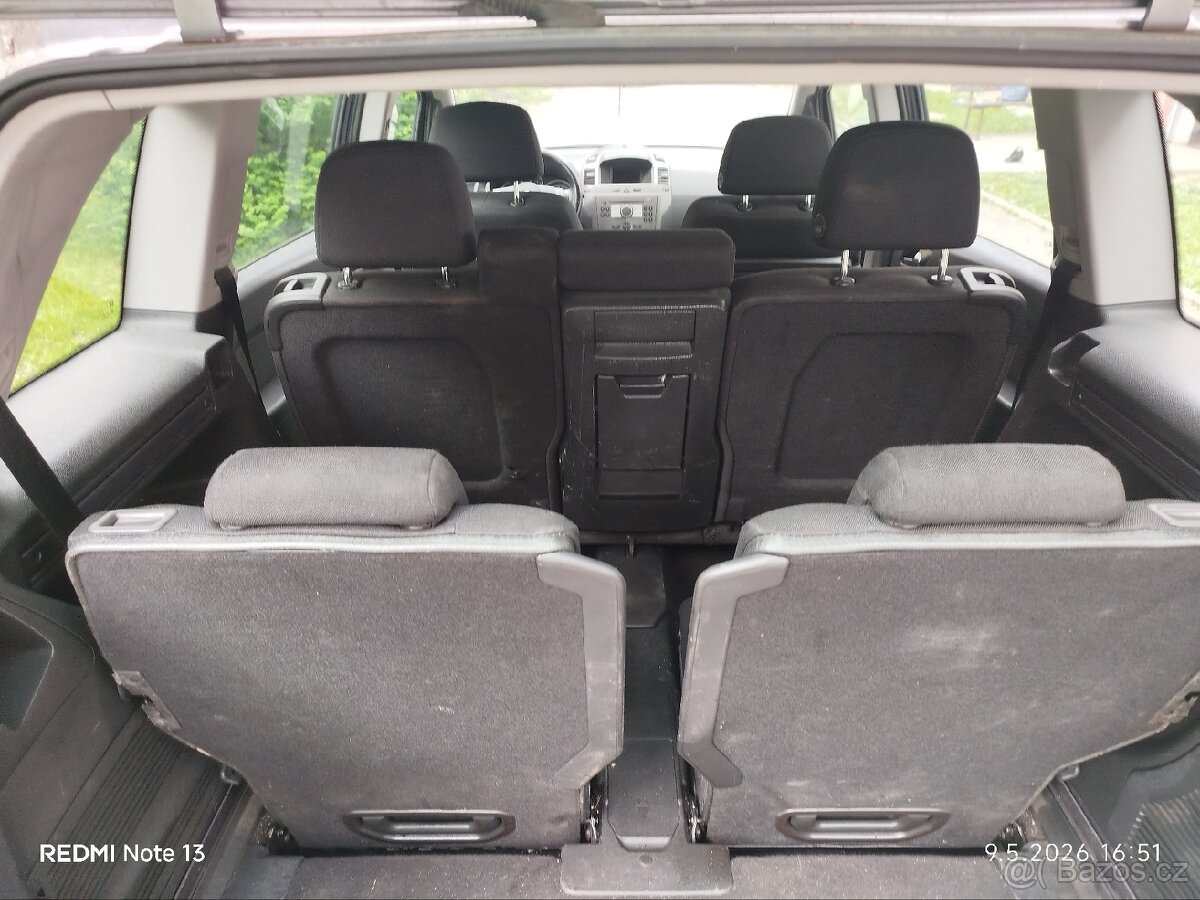Opel Zafira b 2007 - 9