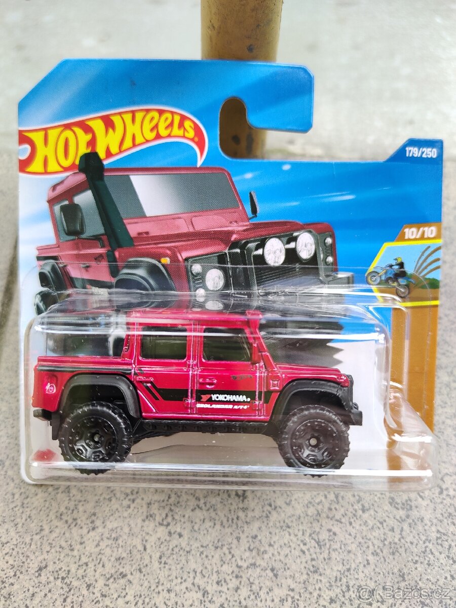 HOT WHEELS MODELY - 9