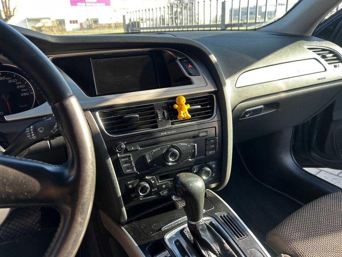 Audi A4 B8 2.0TFSI Allroad - 9