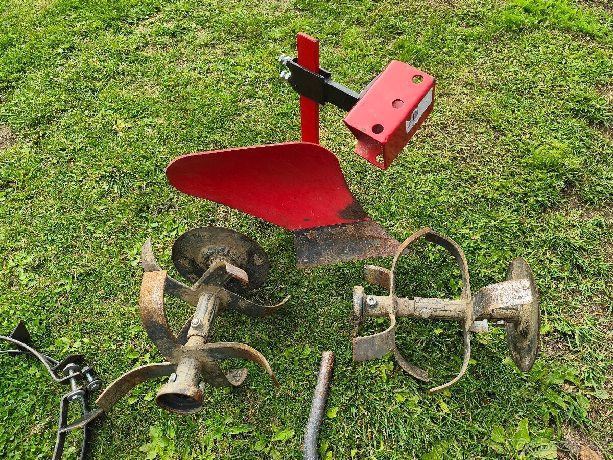 Mountfield malotraktor, kultivátor. - 9