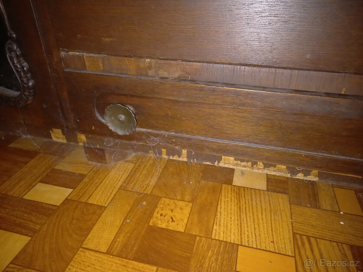 Retro komoda - stáří přes 50 let. - 9