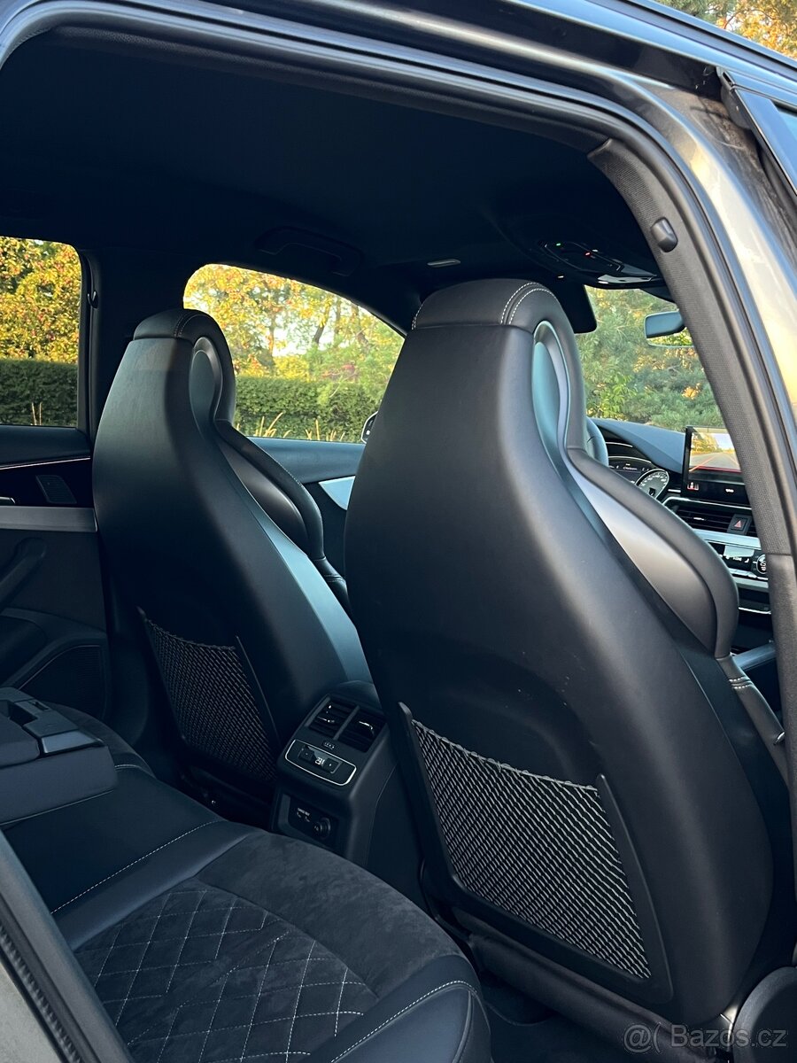 Audi A4 Avant S line - 9