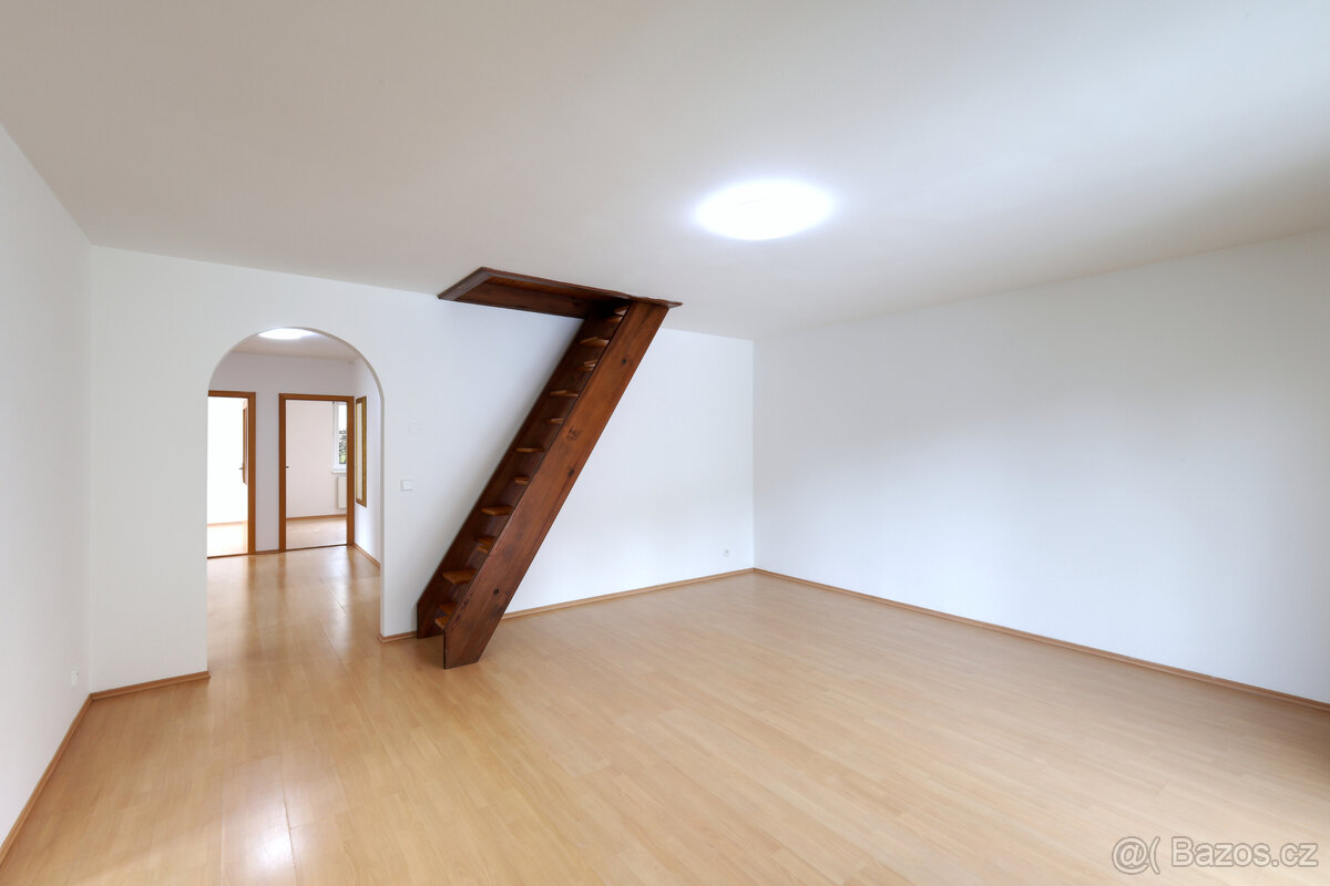 Prodej, rodinný dům 4+1,120 m², Mrtník - 9