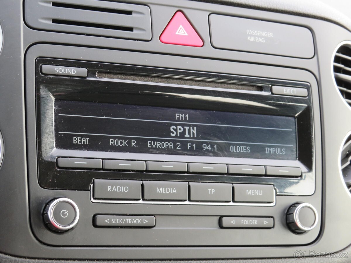 Volkswagen Golf Plus 1.6TDi , 66 kW nafta, 2011 - 9