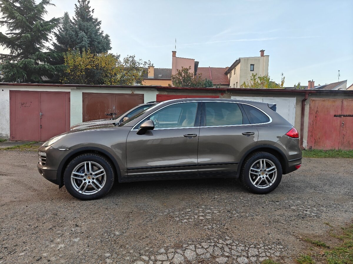 Porsche cayenne - 9