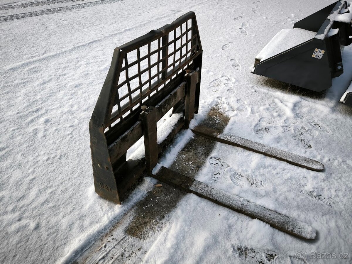 Caterpillar CAT 226B2 - 9