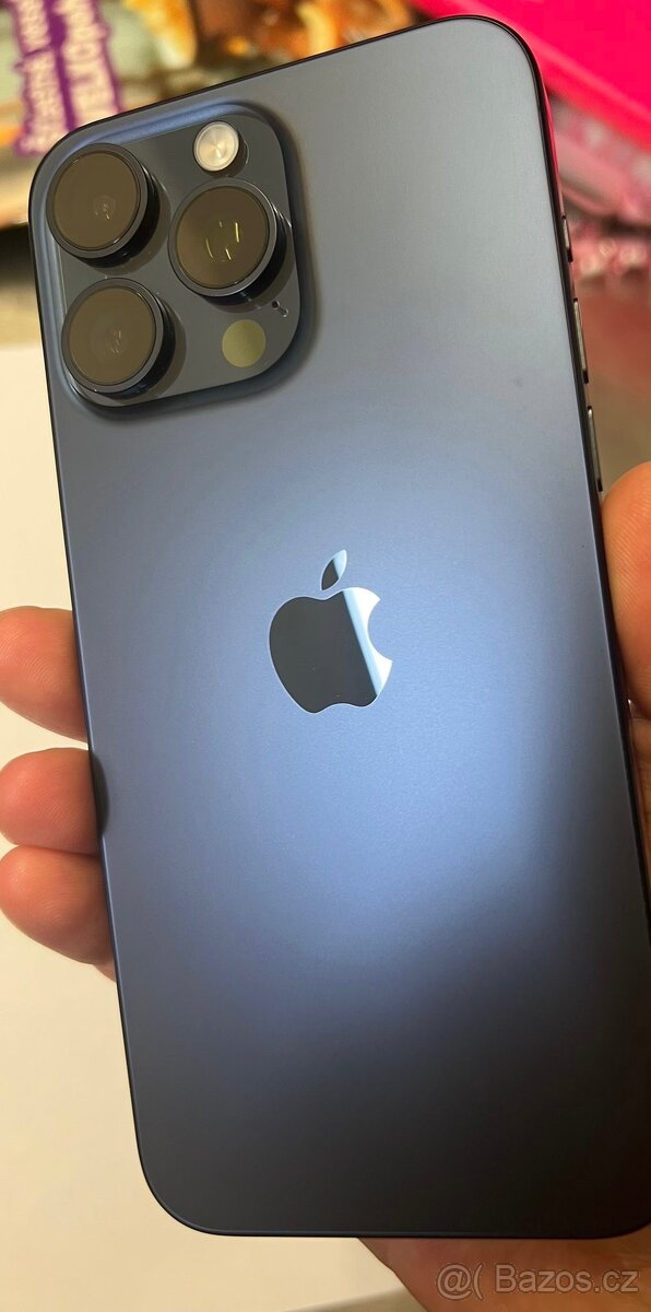 Krásný iphone 15 pro Max 256gb - 9