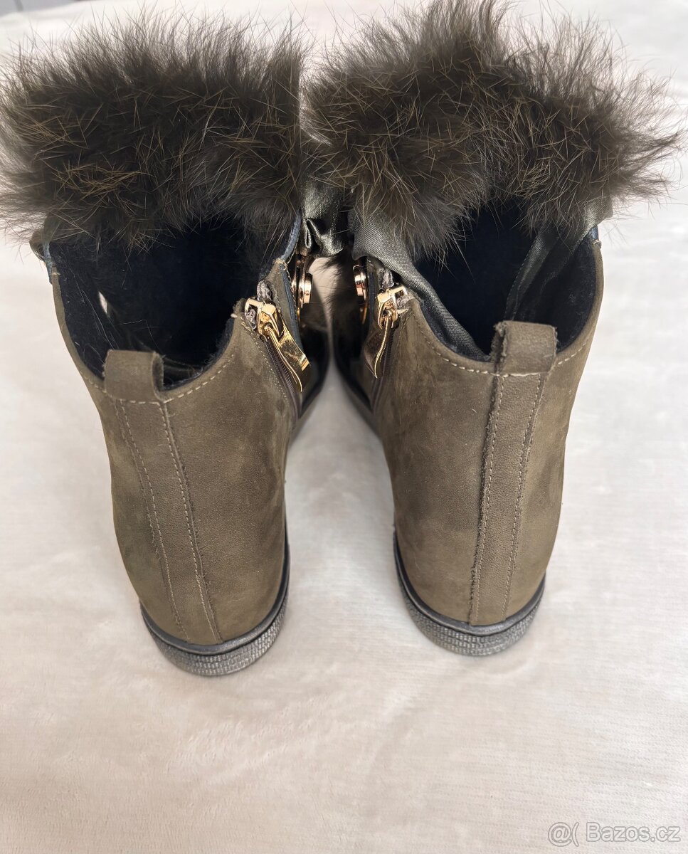 Dámské boty značky Made In Italy,vel.38 - 9