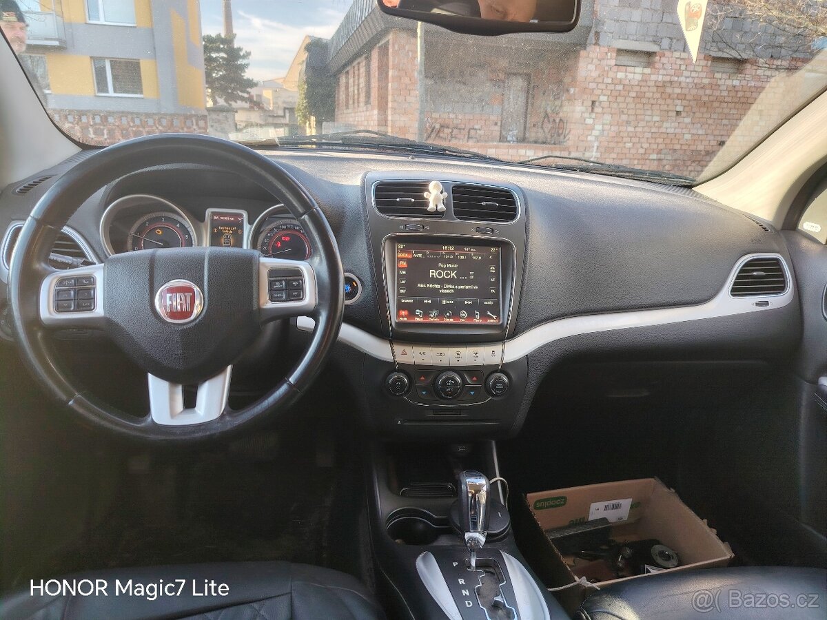 Prodám Fiat Freemont 2.0 JTD Urban - 9