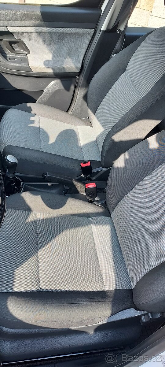 Roomster 1,4 benzin 63kw - 9