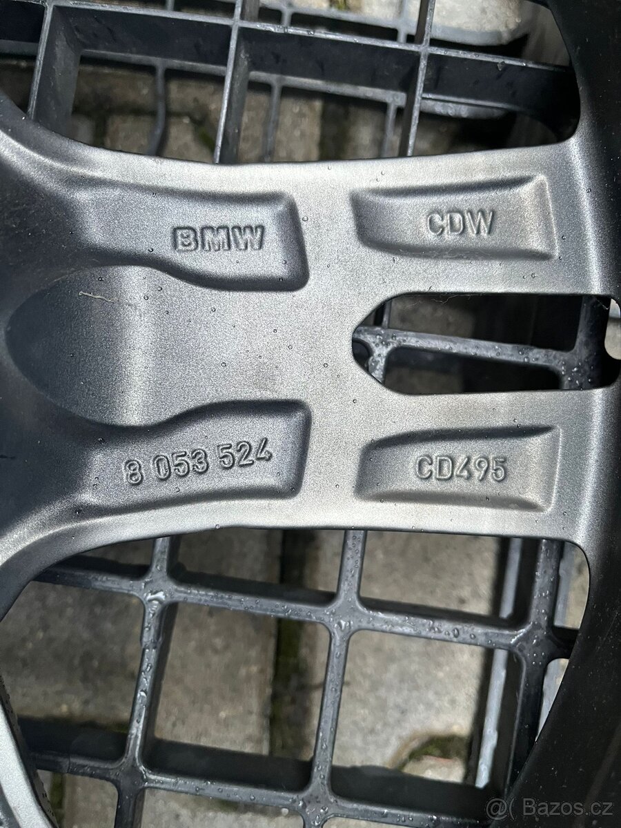 BMW 1 ,,M" kola 18" - 9