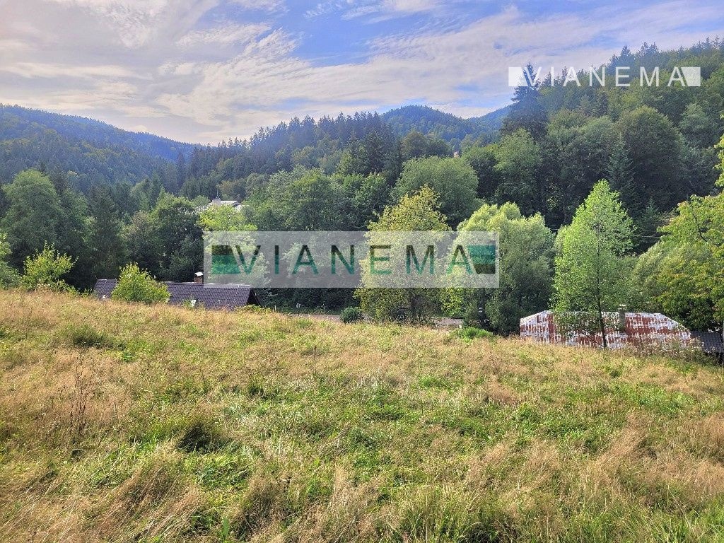 POUZE U NÁS Stavební pozemek s výhledem-SKI Čertov - 9