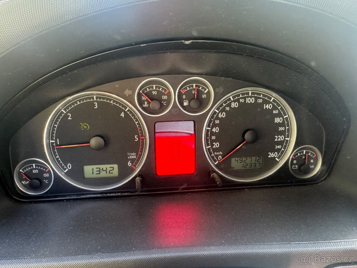 VW Sharan 1.9 TDI 96 kW - 9