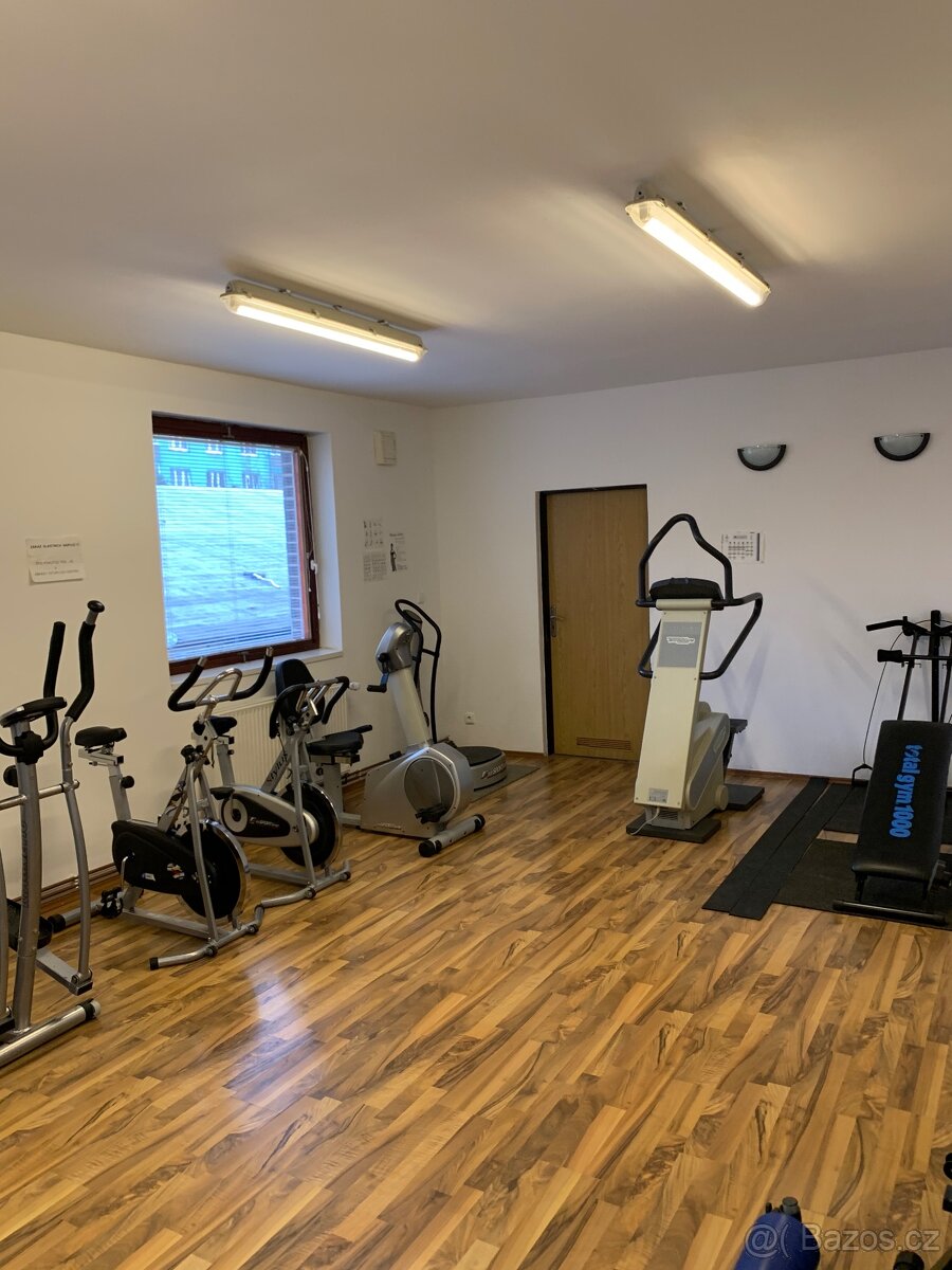 Pronájem sportovního centra s kompletním vybavením - 9