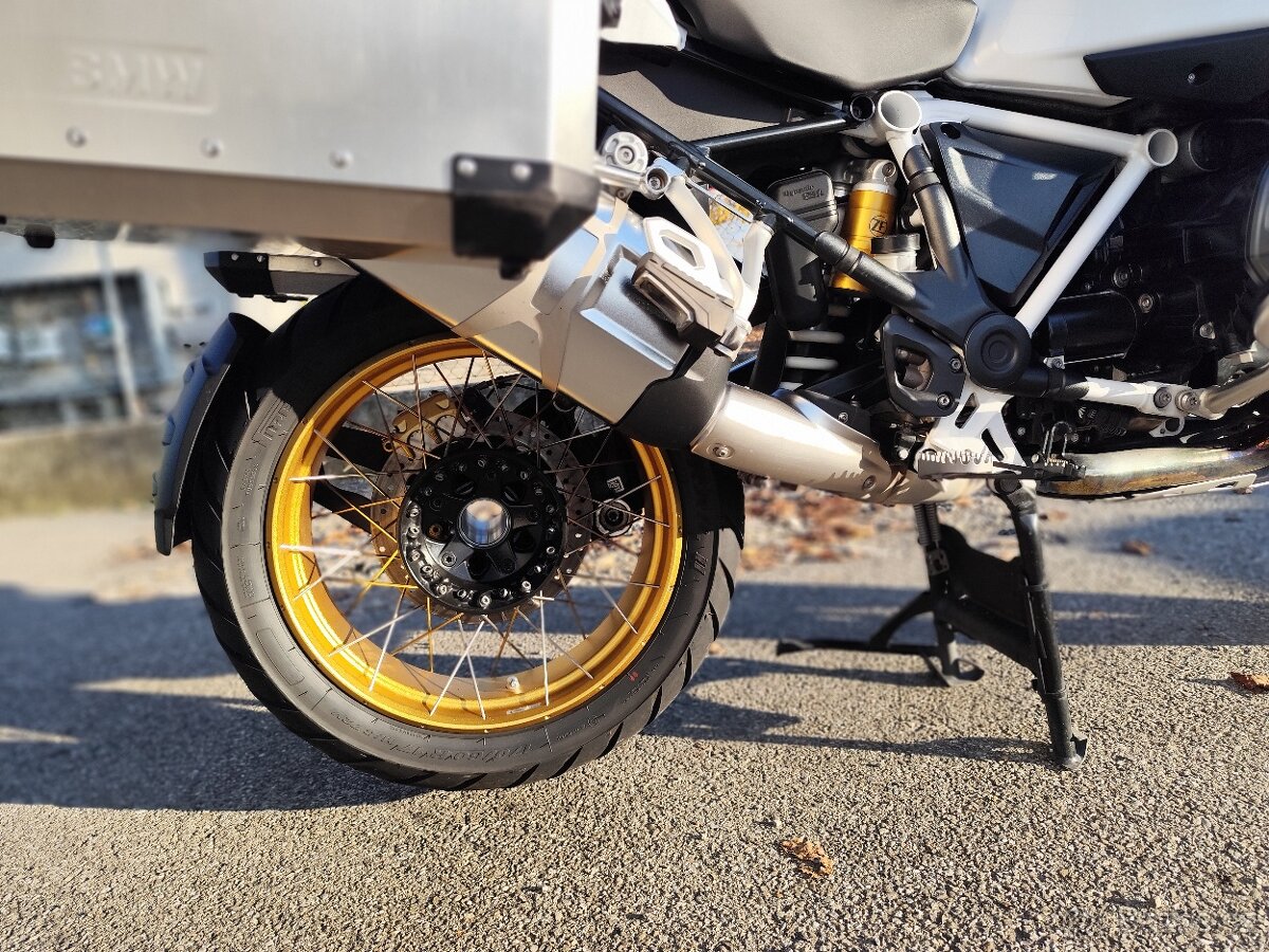 BMW R 2250 GS ADV - 9