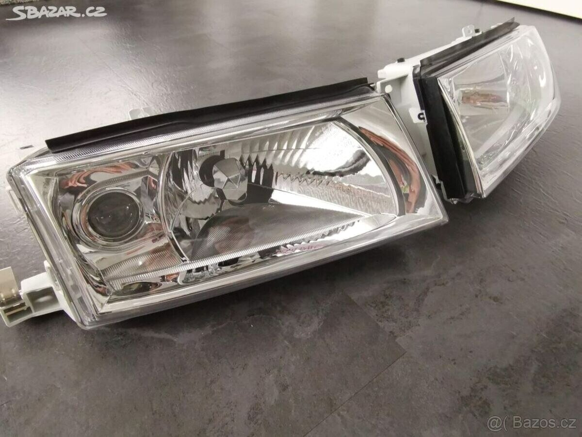 PŘEDNÍ SVĚTLA OCTAVIA 1 / ČIRÁ / KOMPLETNÍ / ZASÍLÁME - 9