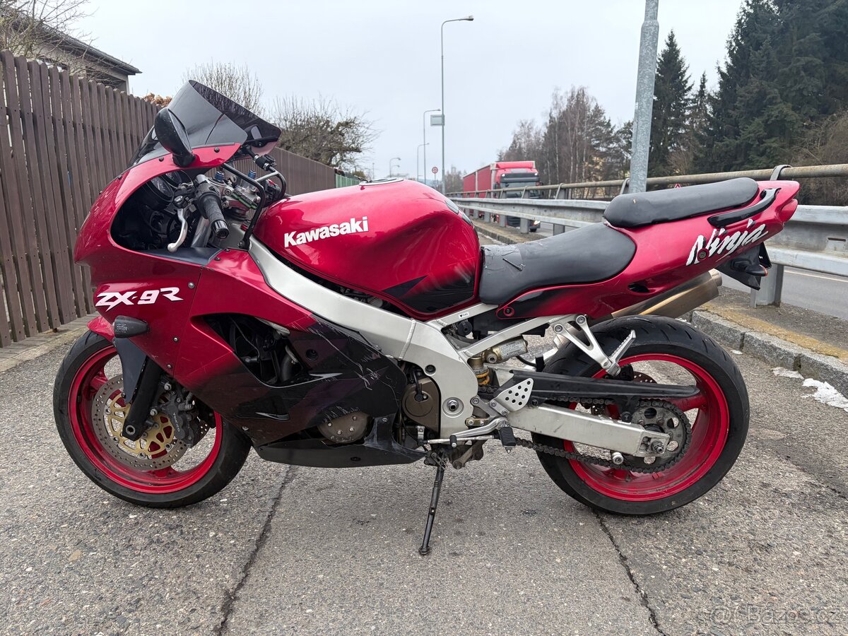 Kawasaki zx9r - 9