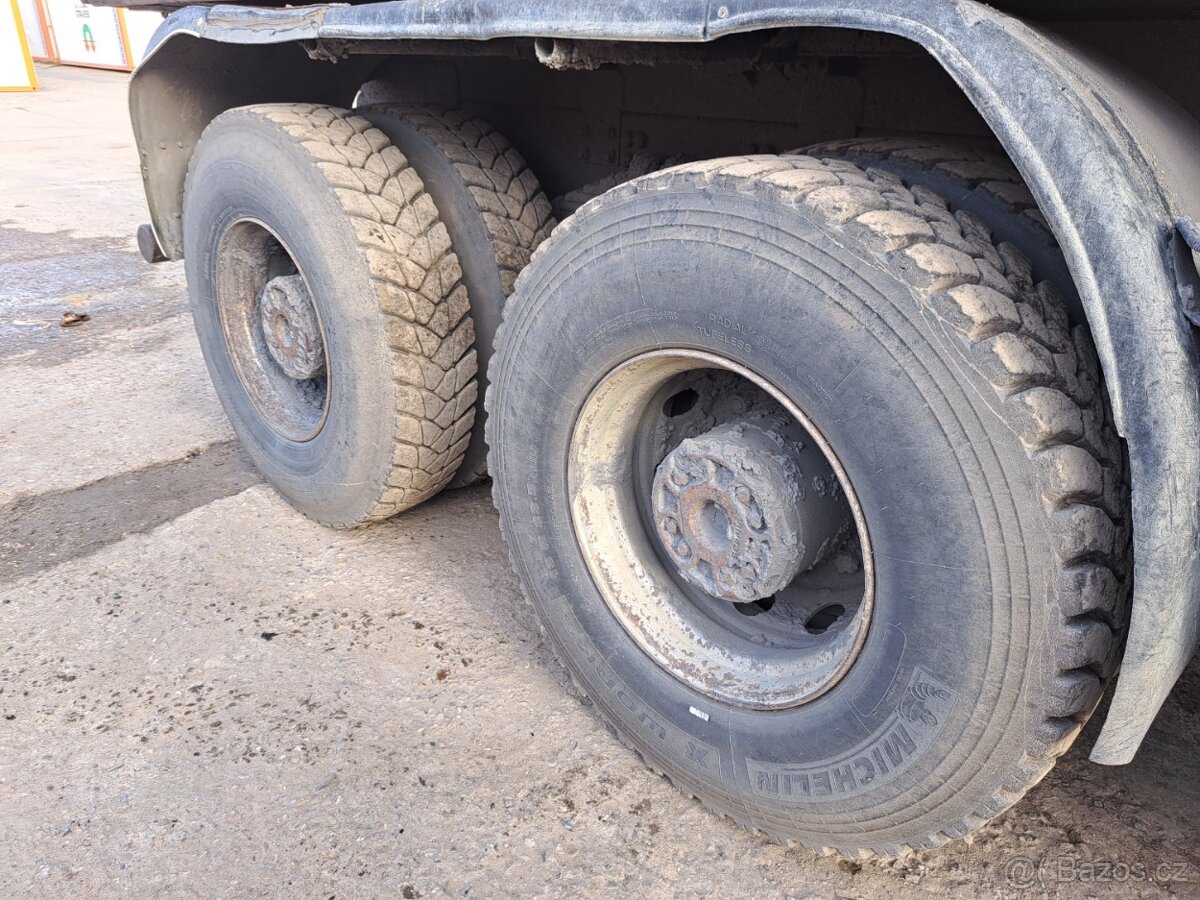 Prodám Scania 8x4 sklápěč - 9