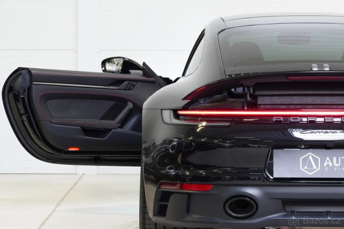 Porsche 911, Carrera 4 GTS - 9