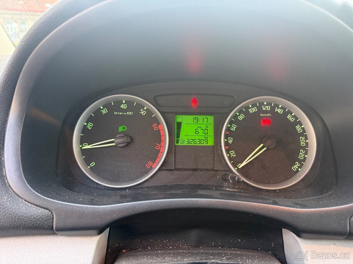Škoda roomster 1.2 - 9