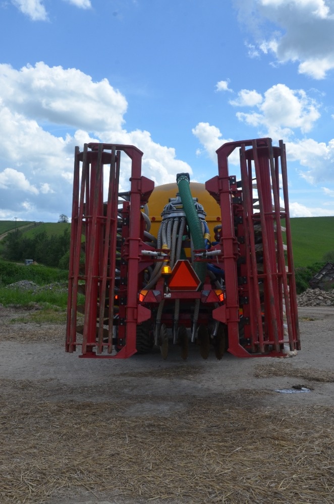 Diskový nesený podmítáč aplikátor na digestát 4m - 9