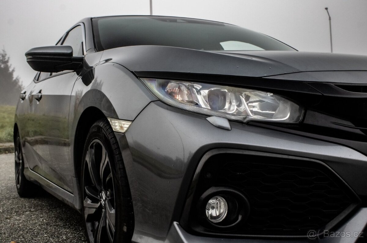 Honda Civic 1.0 DOHC VTEC Turbo Elegance - 9