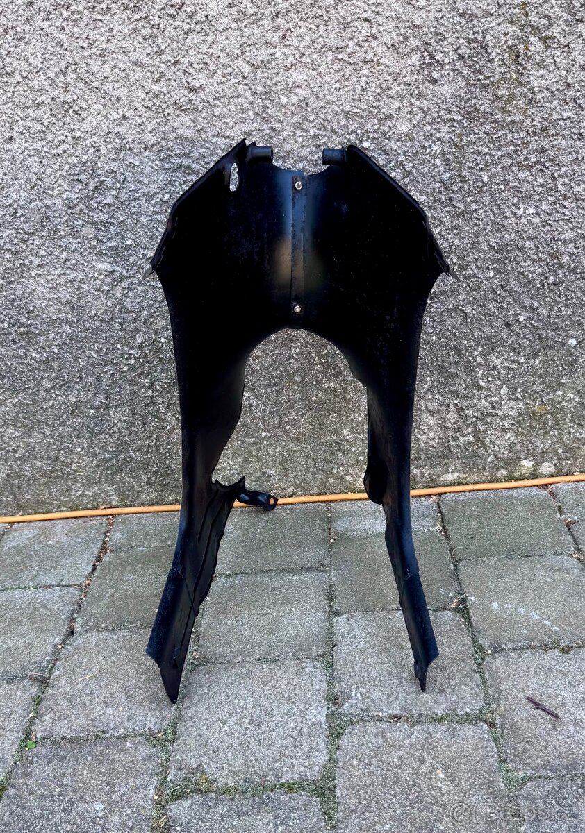 ČZ 125 175 250 - podsedlové plechy - 9