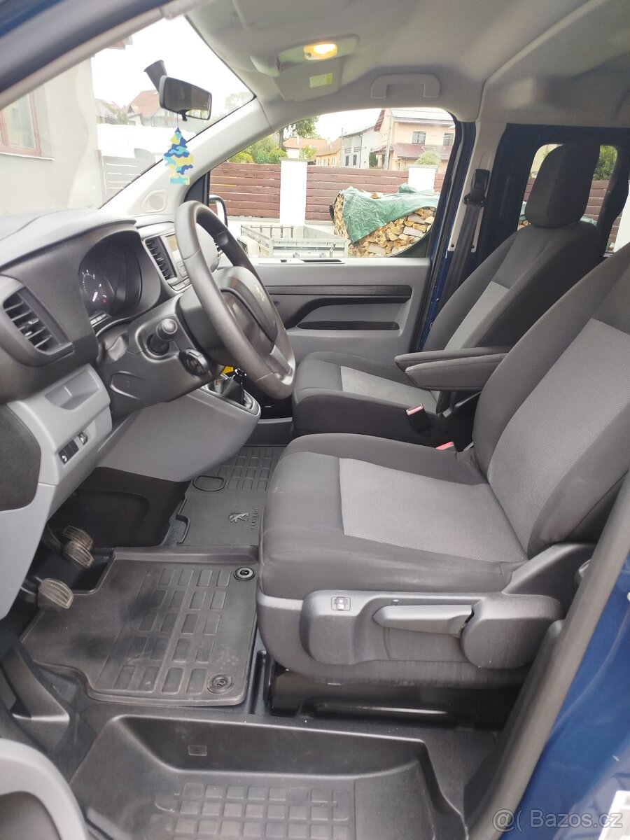 Peugeot Expert Traveller 2.0 110kw RV2018 Najeto 145 000km - 9
