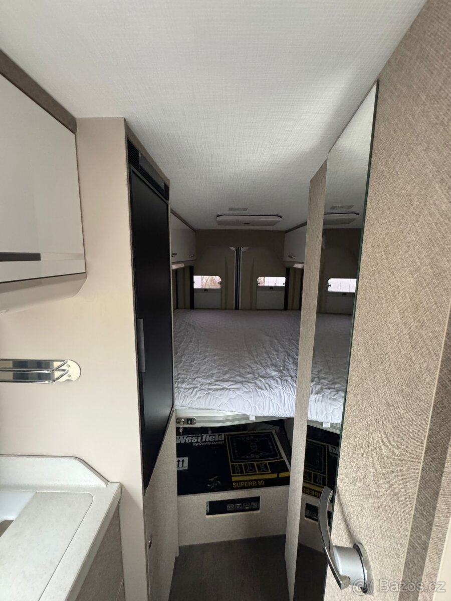 KARMANN MOBIL DAVIS 630, Automat, Klimatizace Top Výbava - 9