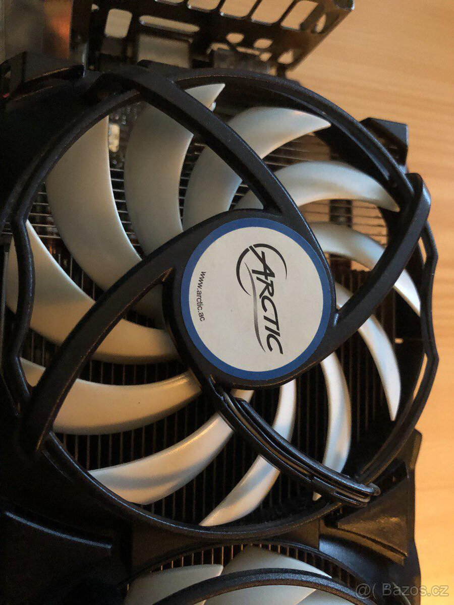 Grafická karta EVGA GTX660ti Pcie+ Arctic Accelero Xtreme IV - 9