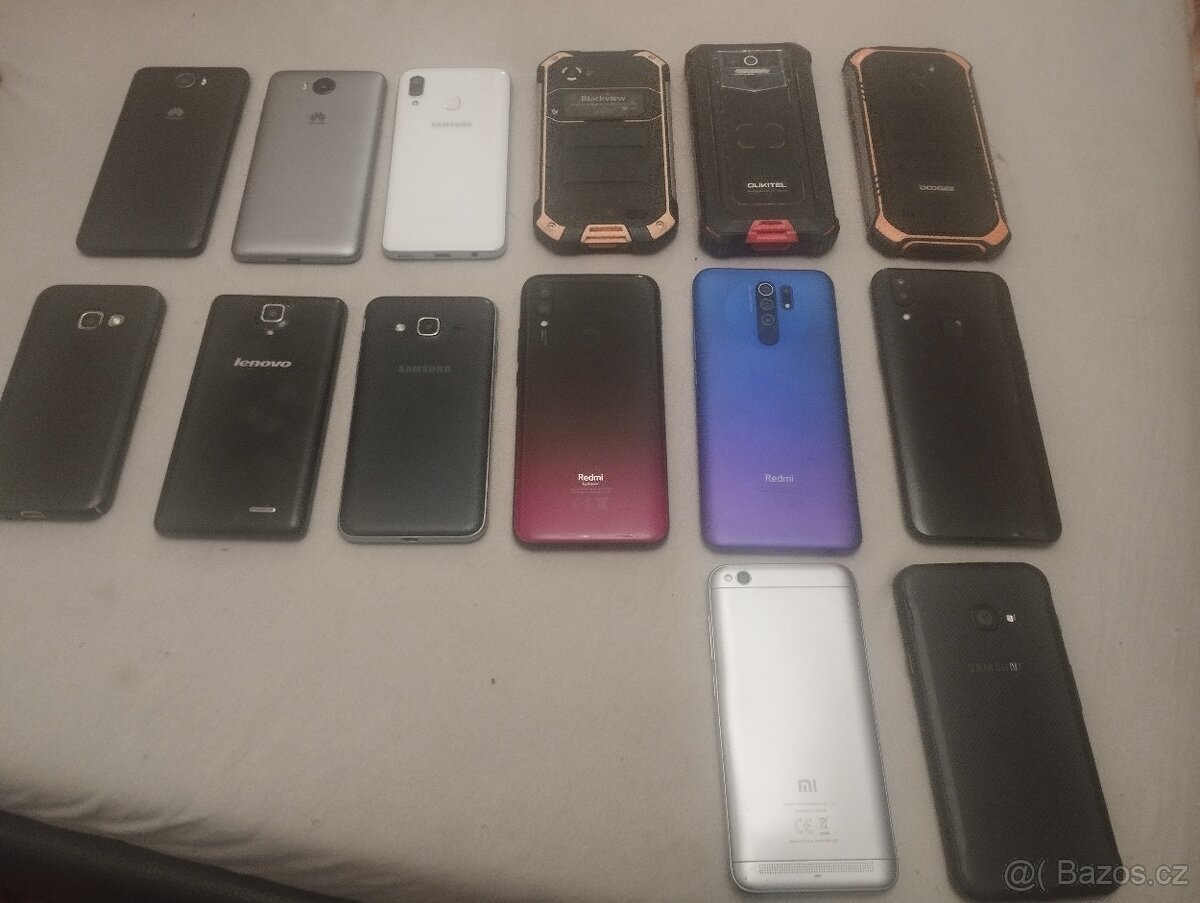 Mobily různé viz.foto - 9