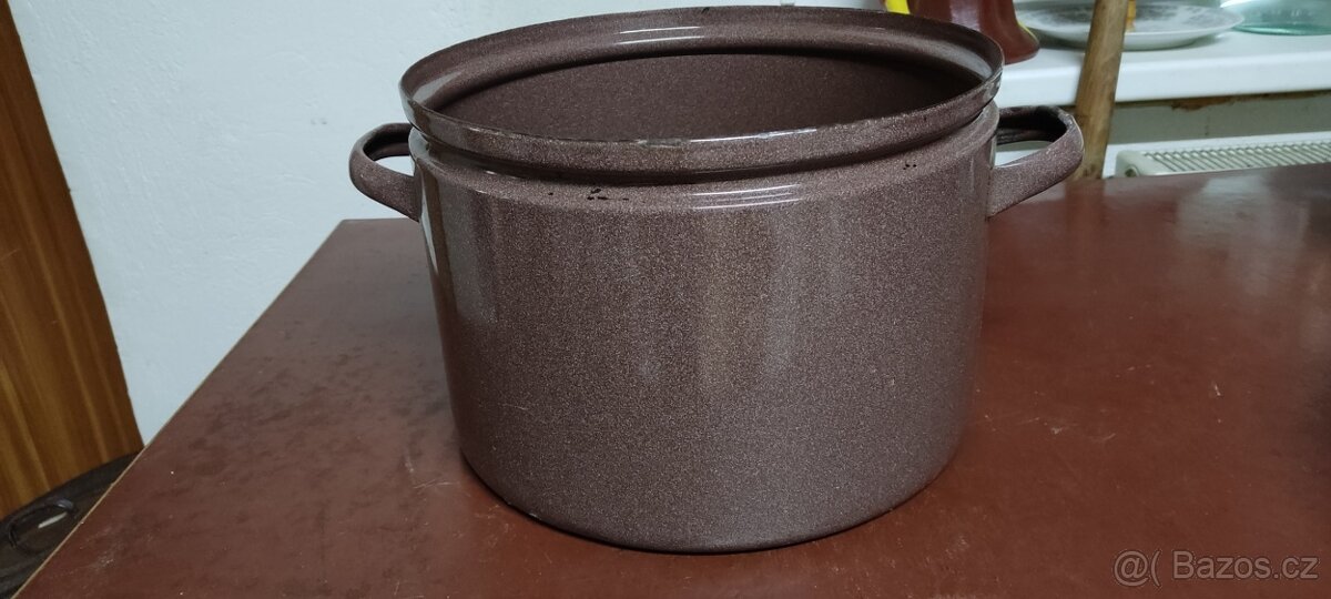 retro smaltovaná mísa a hrnec - 9