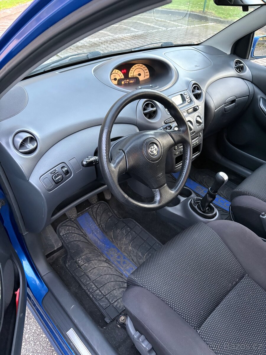 Toyota Yaris TS 1.5 VVTi - 9