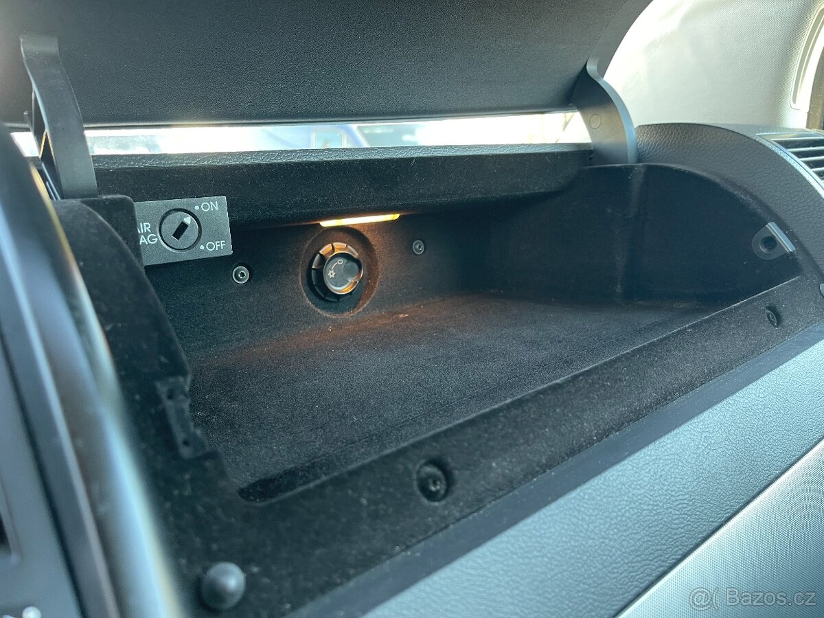 Volkswagen Multivan, 2.5TDi 128kW7.MÍST - 9