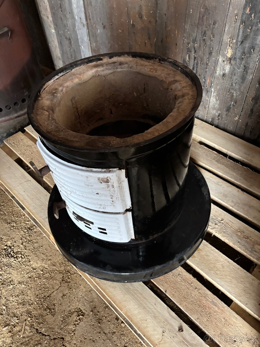 Kotel, pařák na vodu, brutar - 9