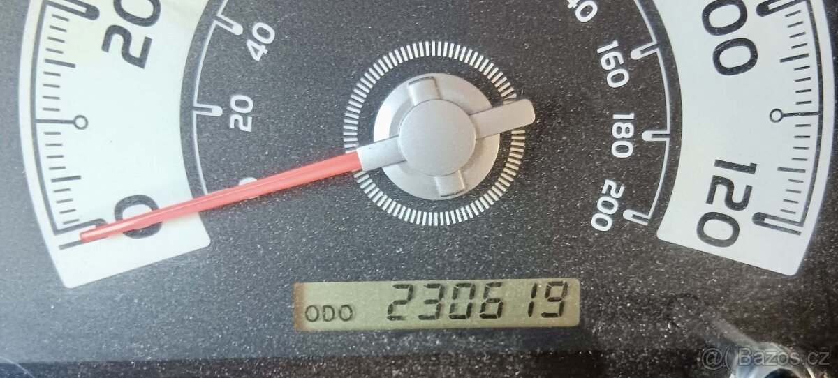 Prodám TOYOTA FJ CRUISER - 9