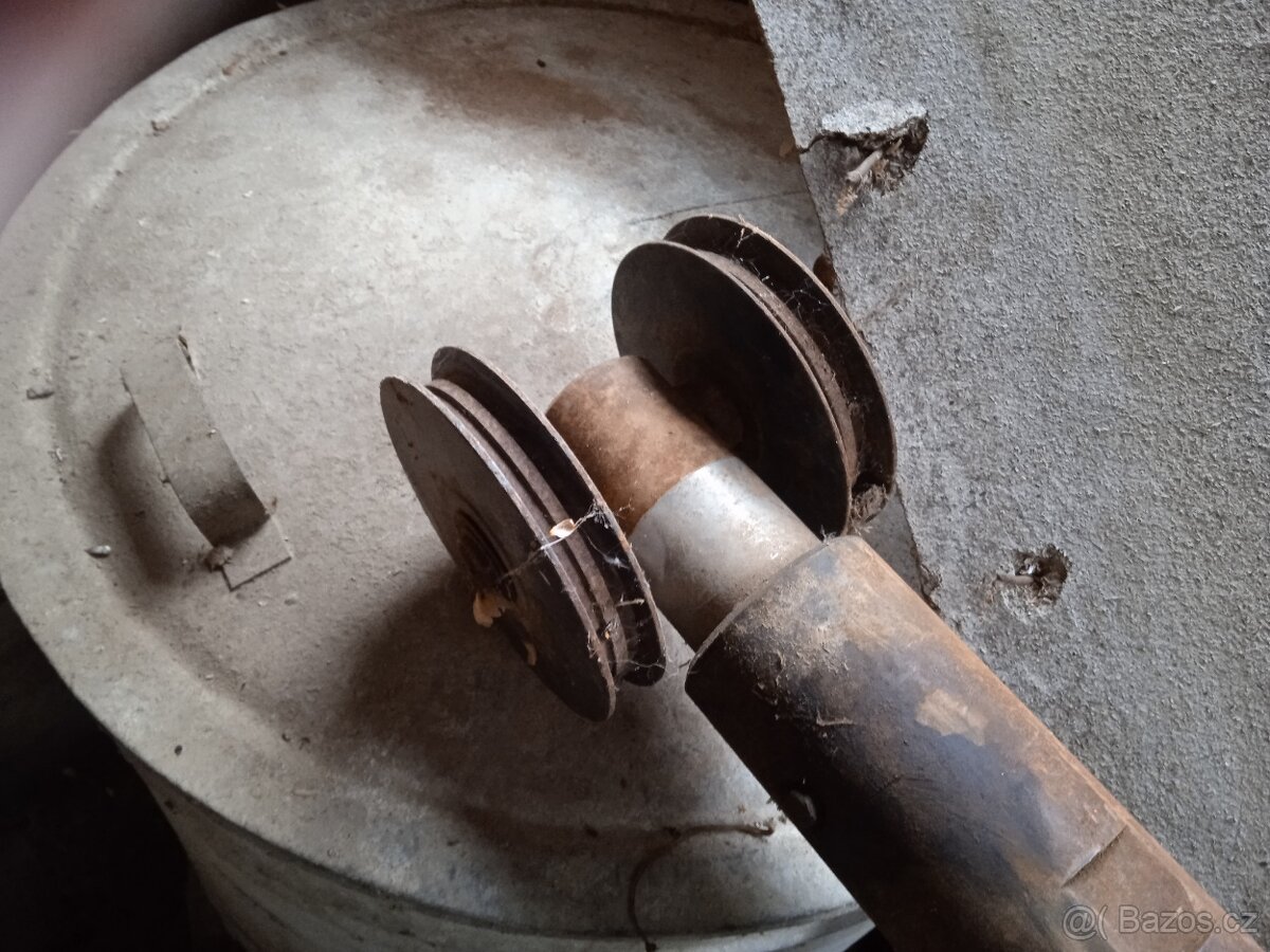 rozvaděč pístnice portál Zetor Crystal - 9