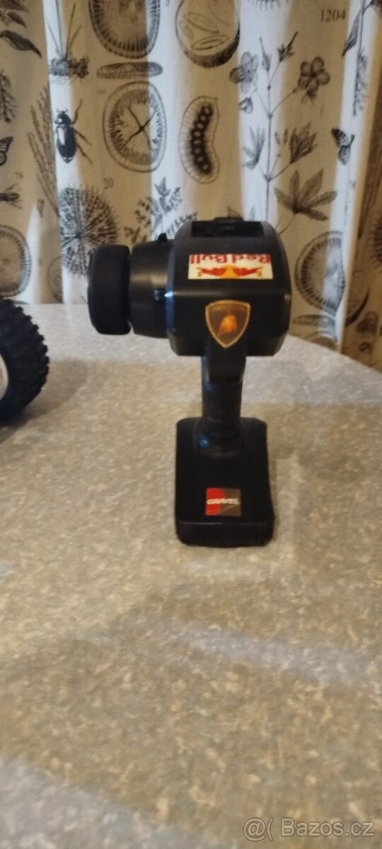 RC MONSTER TRUCK HIMOTO 1:10 (4WD) – Projekt s upgrady a nov - 9