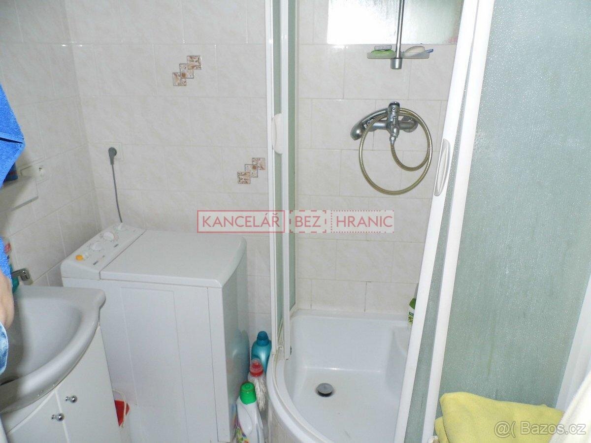 Pěkný byt 2+1 v oblíbené části města - 9
