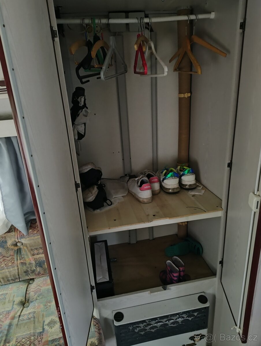 Karavan Knaus pro 5 osob - 9