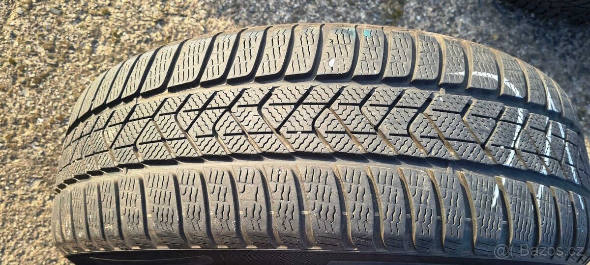 Zimní sada BMW X3, X4, 5x112, Pirelli 225/60R18, 6mm - 9