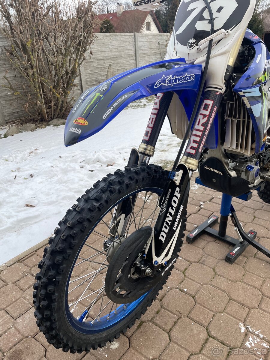 Yamaha YZF 450 - 9