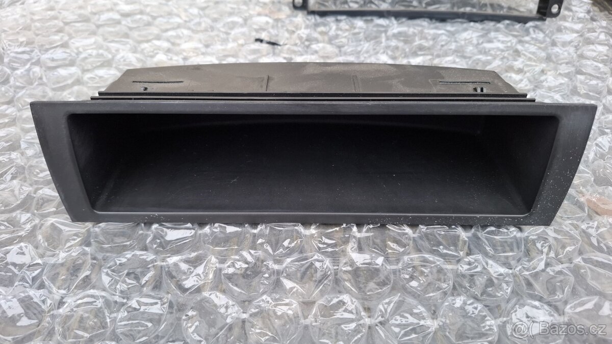 BMW E46 - Autoradio a rámeček - 9