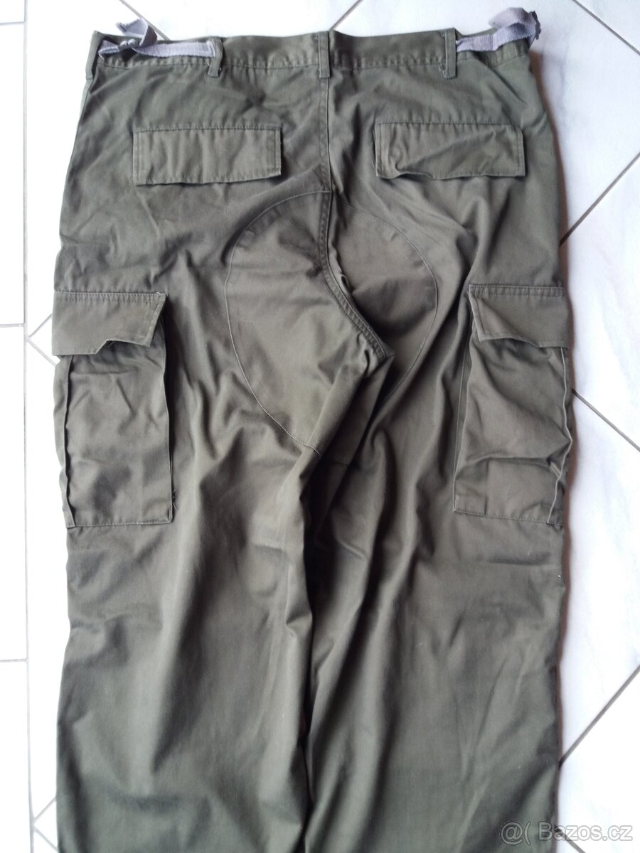 Pánské volnočasové kalhoty vel.L - 9