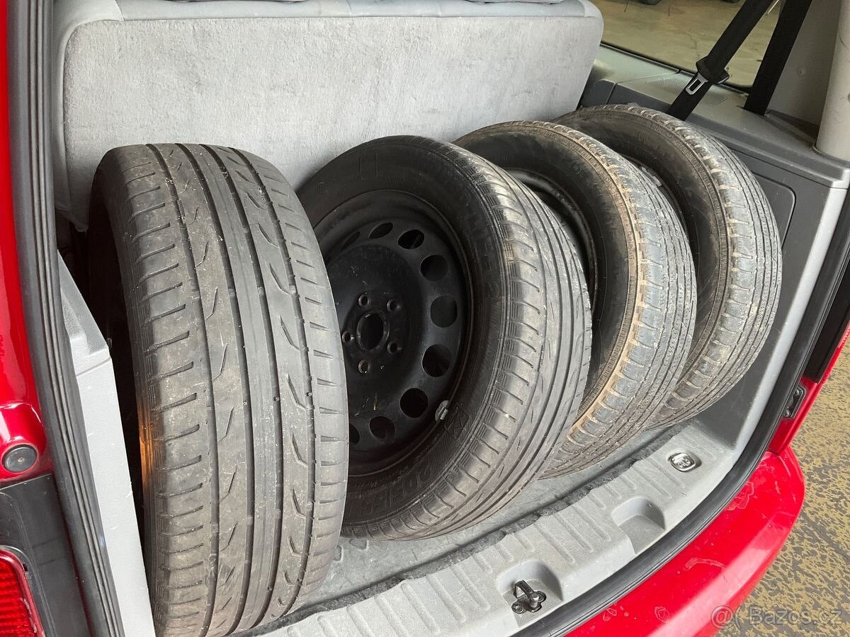 Volkswagen Caddy MAXI 7-MÍST 1.9Tdi VYHŘ.SED, TAŽNÉ,207tkm - 9