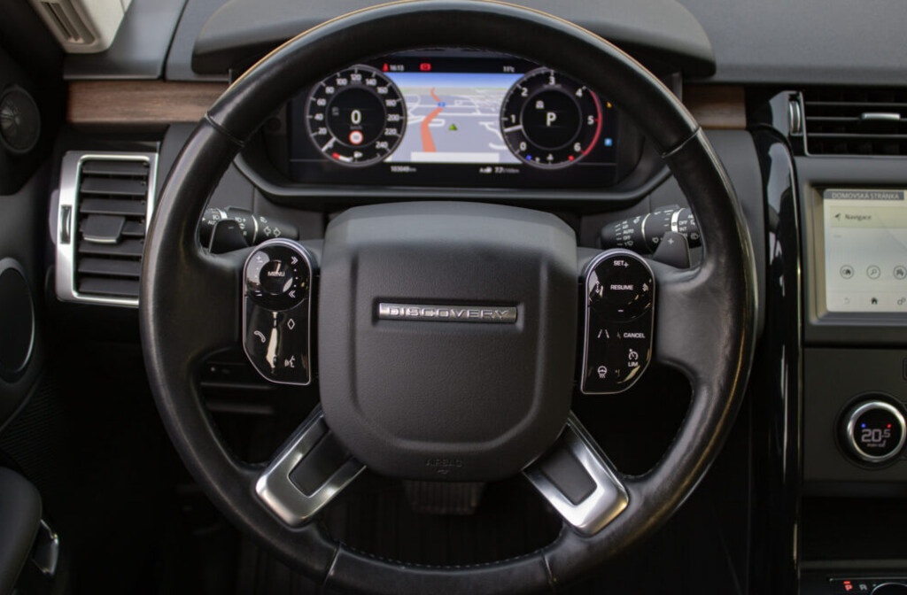 Land Rover Discovery 3.0 SDV6 SE - 9