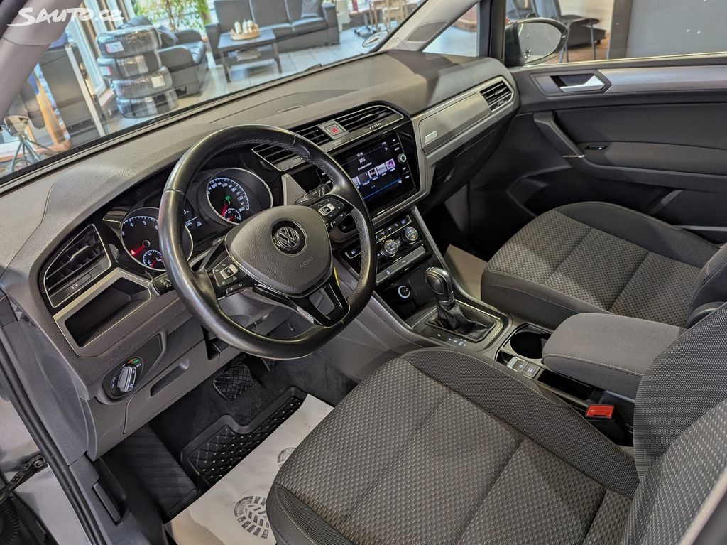 Wv touran,2.0tdi,110kw,2018,klima,alu 18palcu,navi,pekny - 9