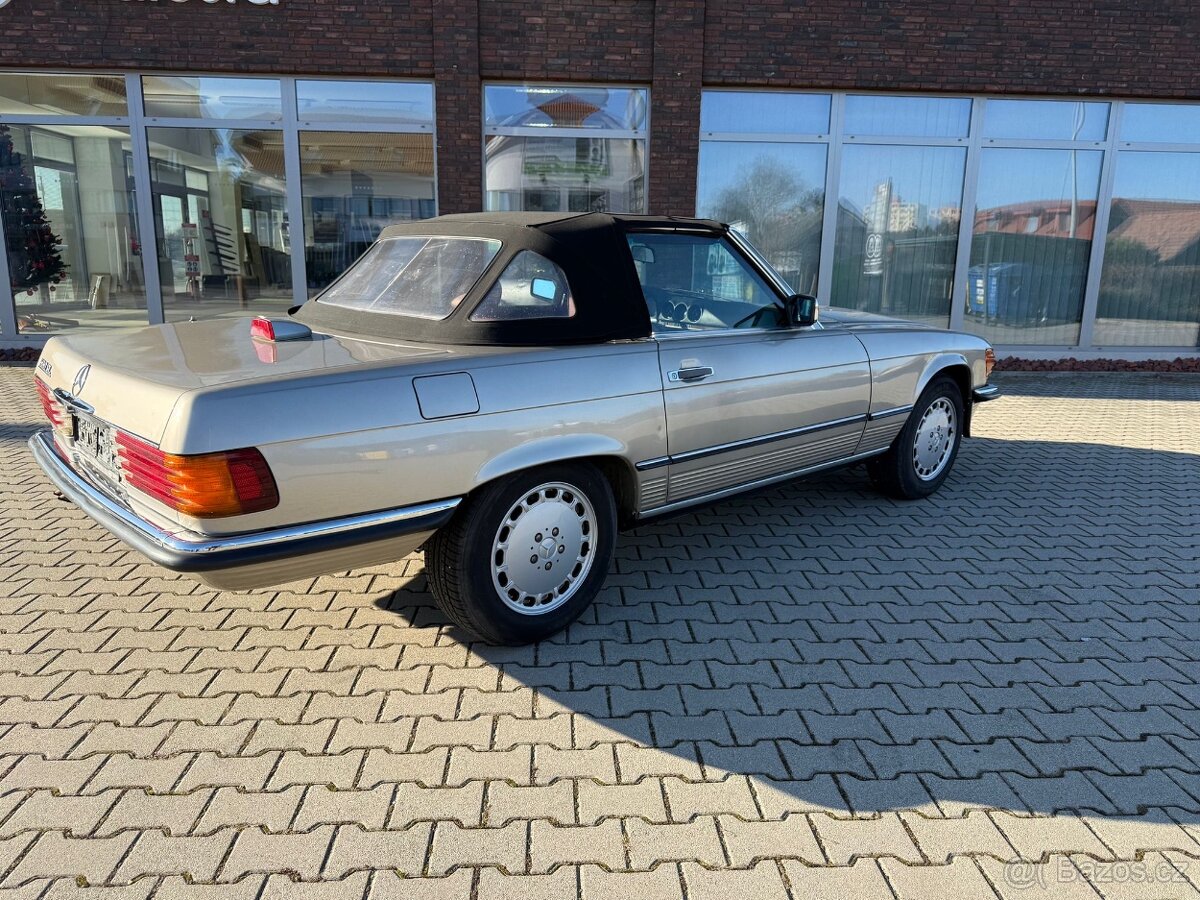 Mercedes Sl560 R107 cabriolet - 9